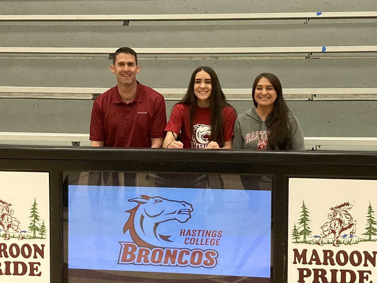 erik_melgoza's tweet photo. Mean Moose Nation let’s give a shout out to Emily Lavier the former record holder of 3 pointers in a game in the state. She will be taking her shooting skill to Hastings College in Hastings,Ks.They are getting a great one.@Rion33 @EmilyLavier @Mean_Moose @DanMohrmann @AndyLavier https://t.co/ejEQH8SVmo