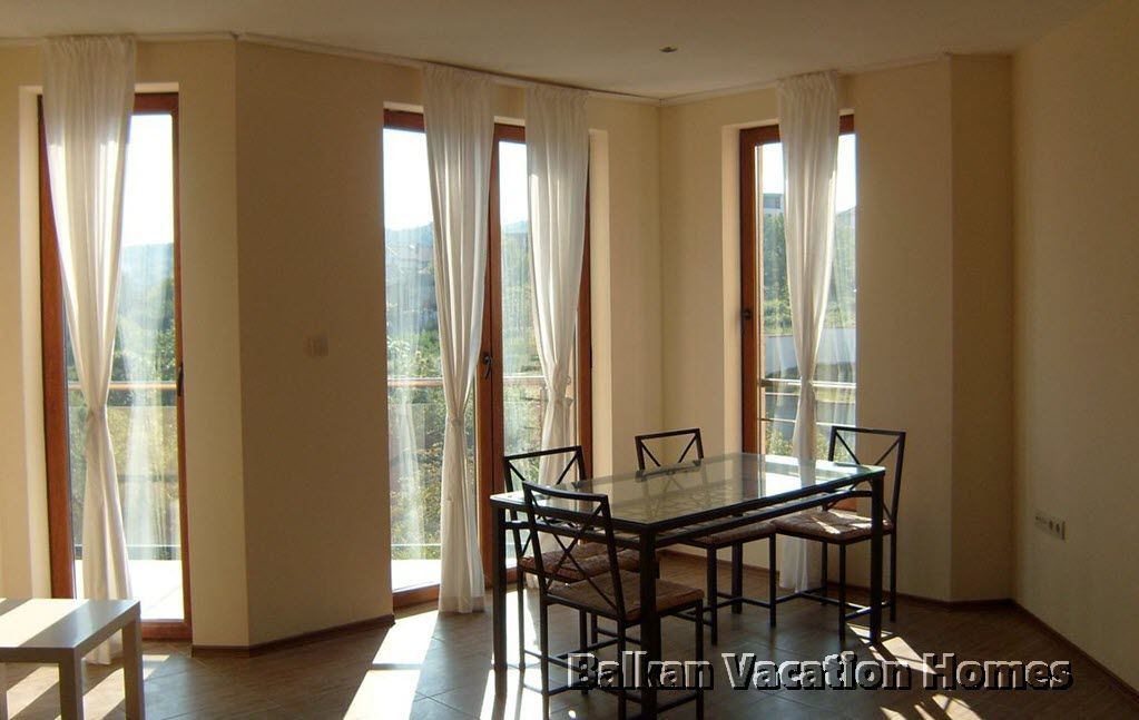 BalkanVH's tweet photo. For Sale - 2 Bedroom Apartment: Sunny Days Near Golden Sands, 9007 #Vaena. https://t.co/aGzDUleNSn https://t.co/LvmRZTr4mG