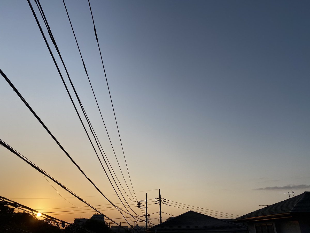 藍コンタクト おはようございます 藍コンタクトです 久しぶりに日の出前に目が覚めました 良い天気の朝です スタートが良いと一日がんばれる気がしますね 今日も一日よろしくお願いします 武蔵小杉 藍コンタクト イマソラ