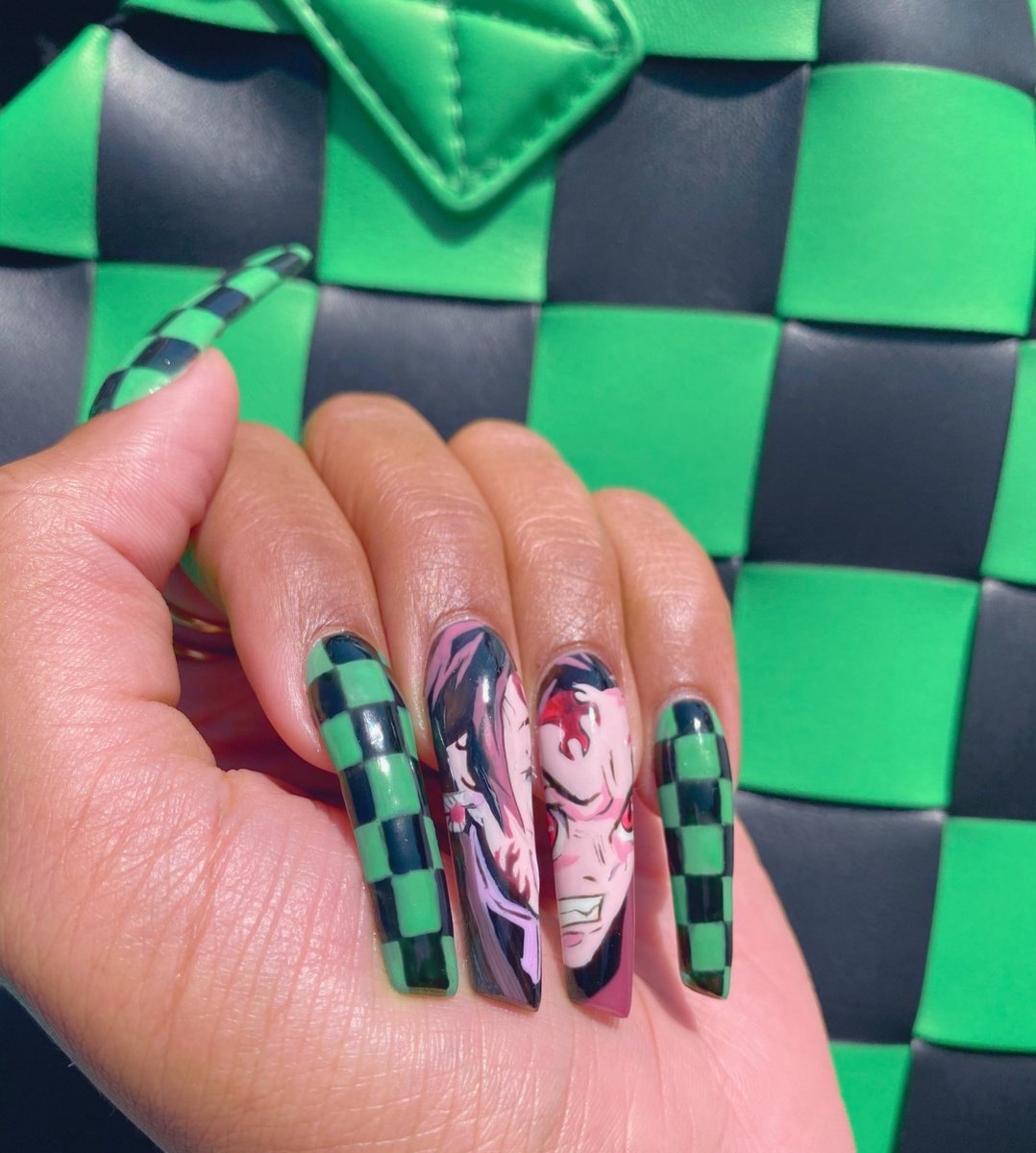 theestallion's tweet photo. Demon $layer $et 💚🖤 https://t.co/7aeZVVHkCq
