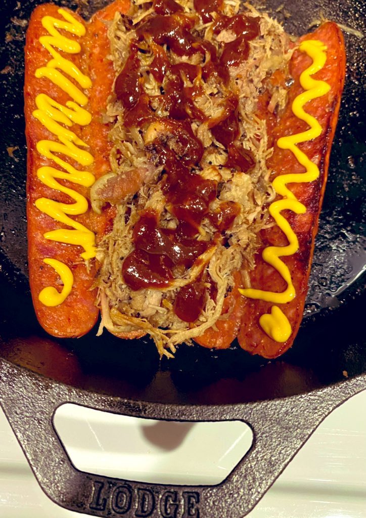 Would you eat this? Pulled pork over Red Hots? 
#pulledpork #pork #hotdogs #bbq
