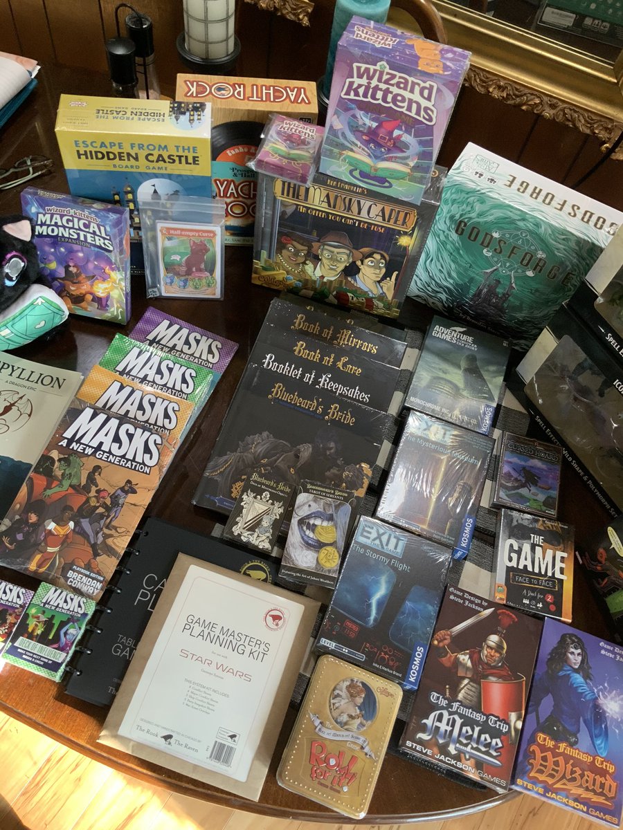 GailSimone's tweet photo. LOOOK AT THIS FABULOUS GAMING LOOT HEAP OF LOOT!
Itβs another edition of #TableTopGails with some of the wildest stuff yet!
I donβt even know what a lot of this stuff is!
LETβS LOOK!
2/ https://t.co/JEJEsQLWXc