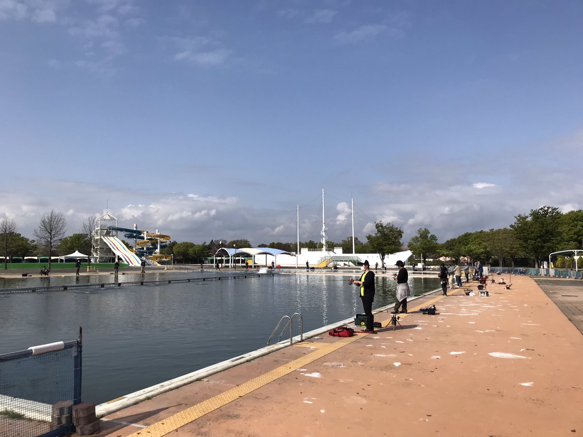 公式 川越水上公園 おはようございます 本日の川越の釣り場の水温は 入場者数は35名ほどになります 現在の人数では延長可能になりますので 是非今シーズン最後の土曜日にお越しください 風もなく 釣り日和です 川越水上公園 川越 川越