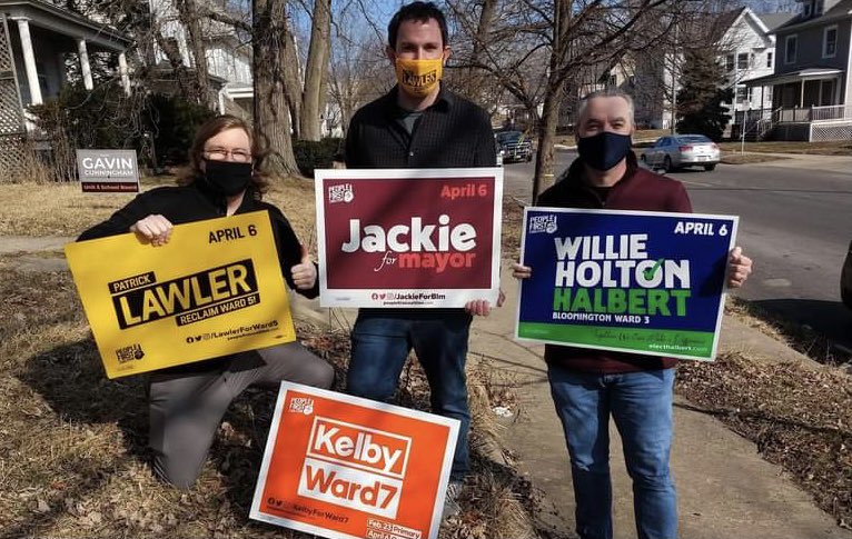 JackieforBlm's tweet photo. Let’s do this, Bloomington! We’ve got shifts all weekend and Monday/Tuesday to help get voters to the polls! Join us: https://t.co/PUds0s7jpX. #blono #gotv #bloomingtonil #ppl1st https://t.co/Dz4KkPQYnT