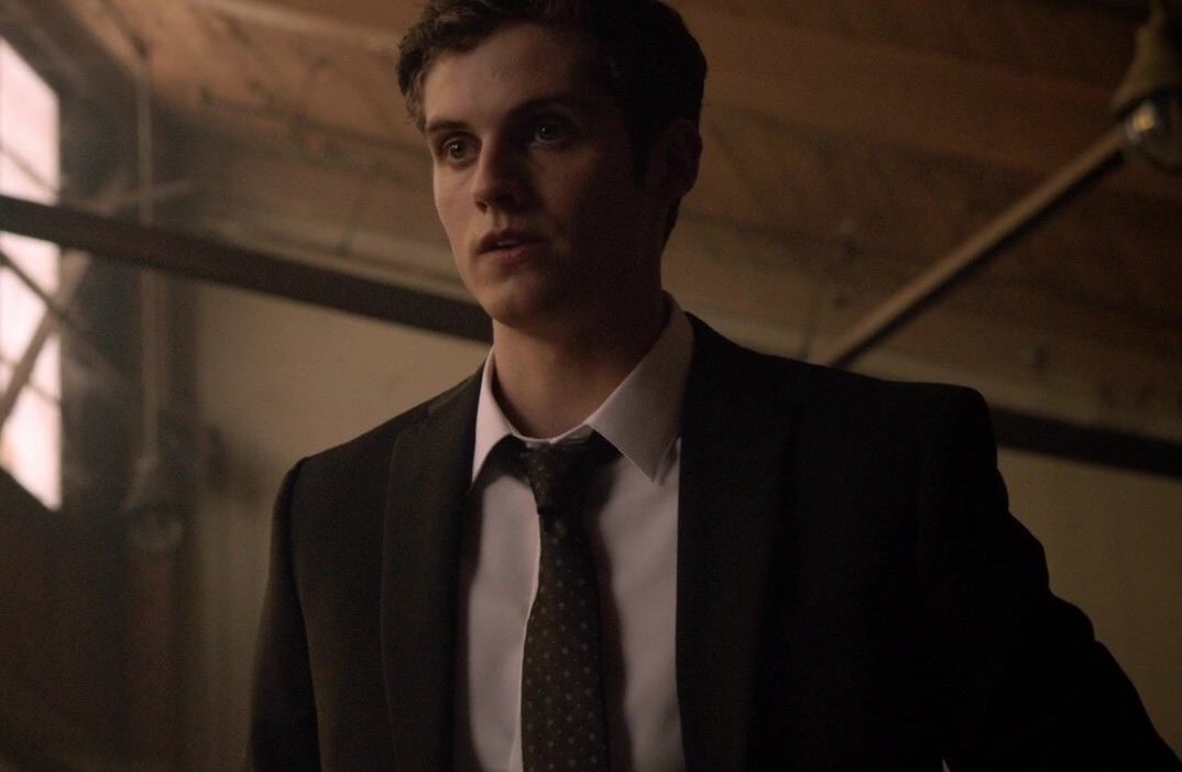 lthobrien's tweet photo. no thoughts, just isaac lahey in this episode https://t.co/ywRPOFwj2z