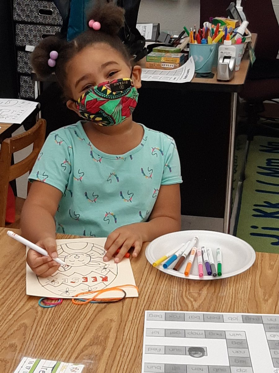 It's faces like this one that make me so excited to coronavirus being history and I can have a whole class full of smiles and laughter again 🥰 <a href="/Principal_Kemp/">Angela Kemp</a> <a href="/SlaterPBSA/">T.H. Slater Elementary School</a>