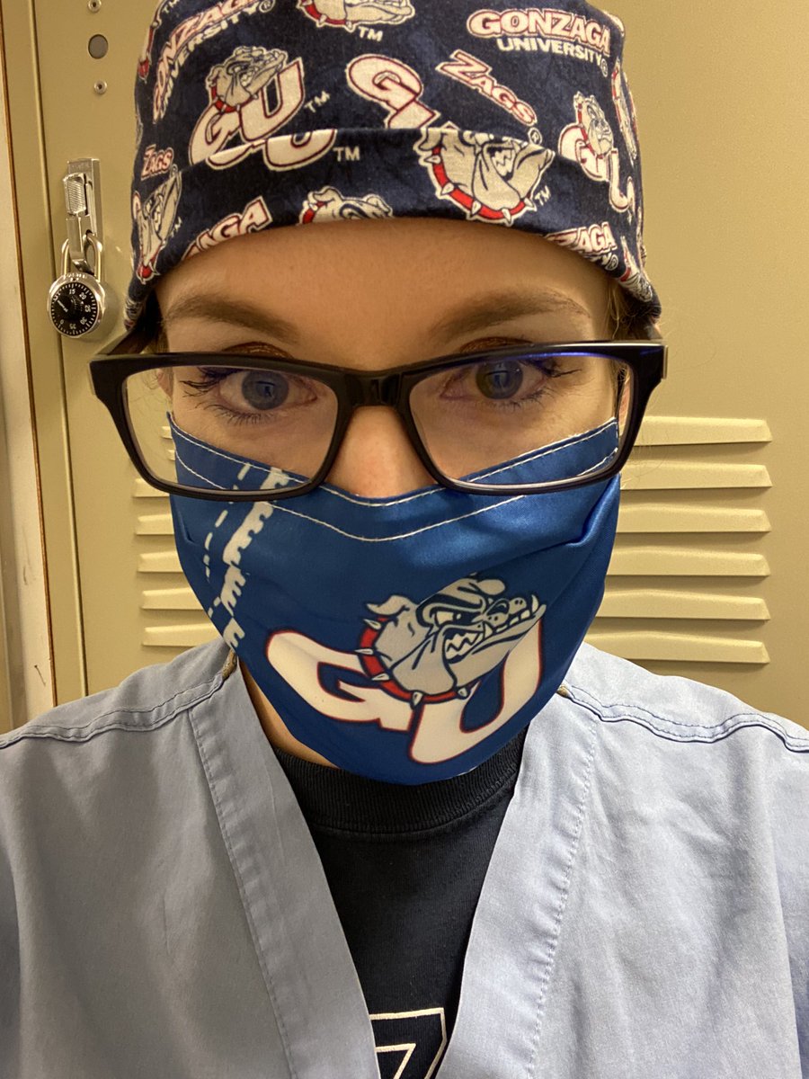 peachyreen's tweet image. Today’s work outfit 💁‍♀️ GO ZAGS!! @GonzagaU @ZagMBB @GonzagaUNews @GonzagaBulldogs #classof2004 #zagnation