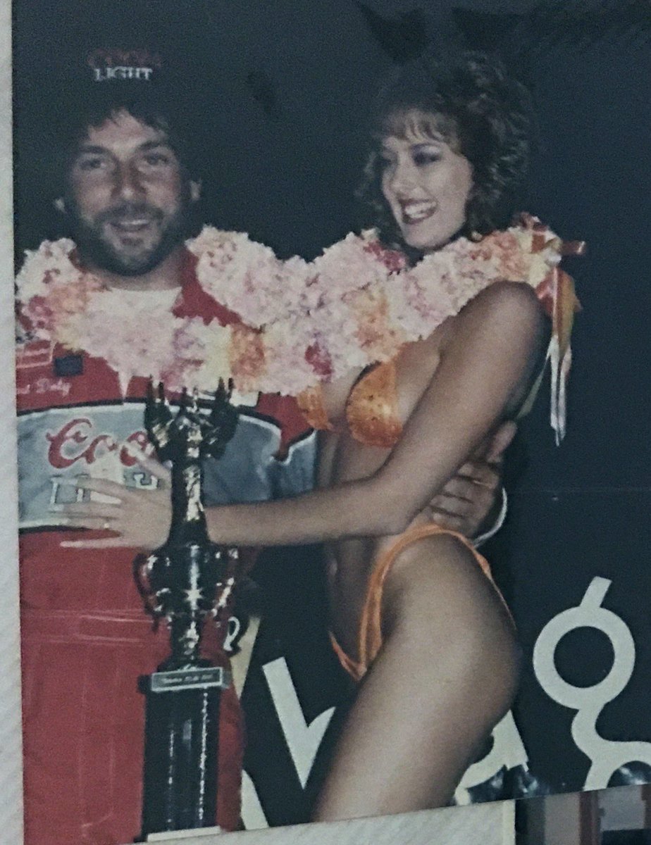 Poolmanh20's tweet photo. @braddoty18 @WorldofOutlaws @h20cheermom https://t.co/11C5LAJXan