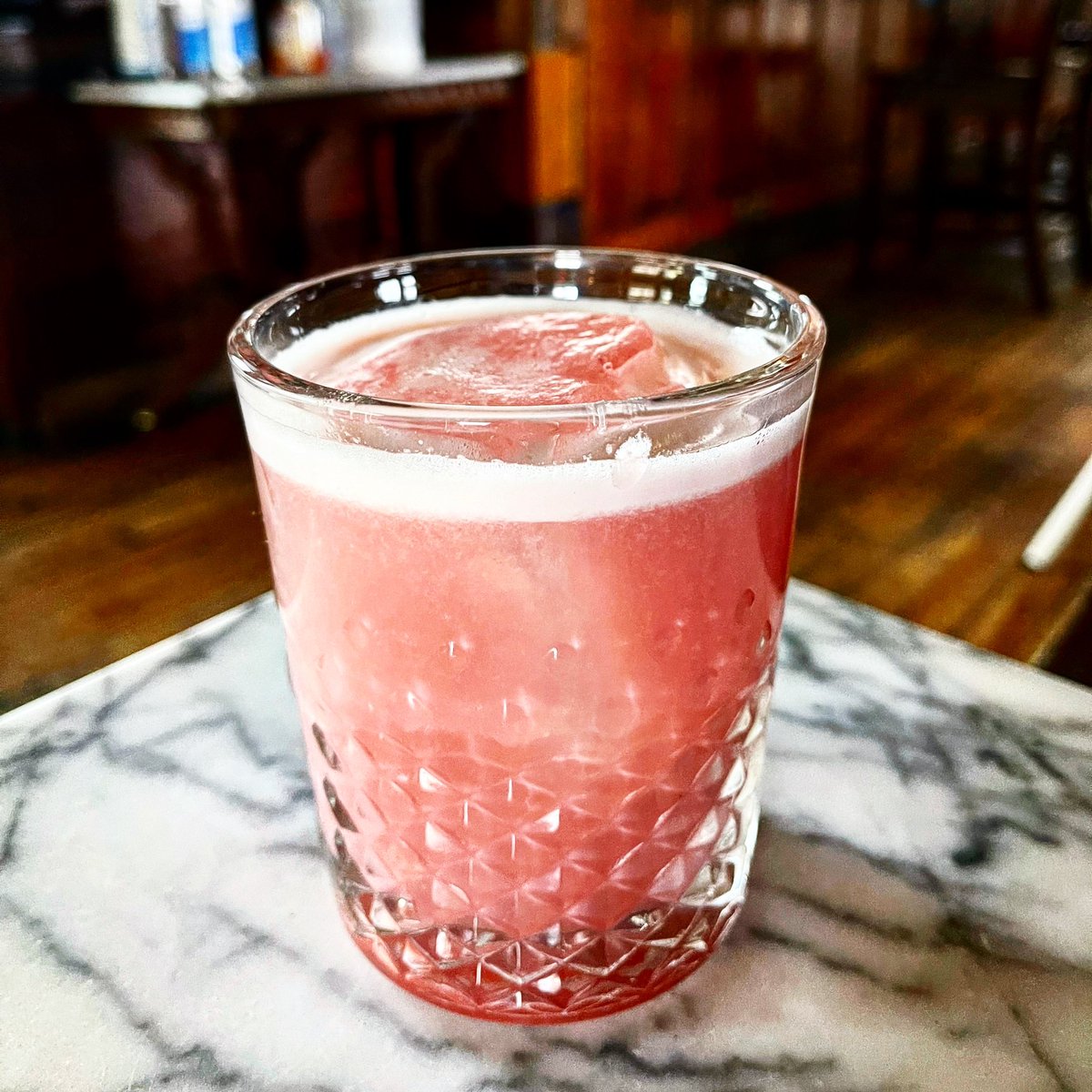 hungryinreno's tweet image. A little early #Easter “Jelly Bean” action at @pignicpub tonight w/ #TheZephyr: Smoke Wagon #Bourbon, Kalama Philippine Rum, @LiquidAlchemst Prickly Pear, lime juice &amp;amp; egg white. Stop in this weekend for this tasty #libation

@pignicpub is a 2021 @RenoFoodWeek participant 🍽♥️🍹