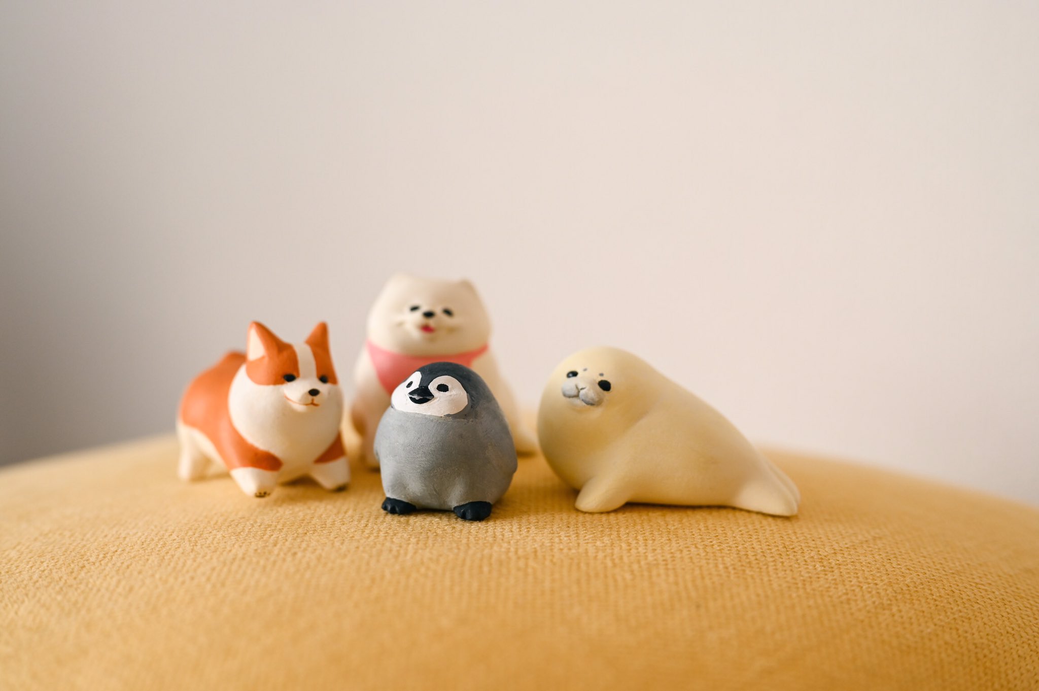 もんとみ もっちり動物造形作家 書籍発売中です お知らせ 初の書籍 もんとみさんが石粉粘土 でつくる手のひらサイズのもっちり動物 が4 26に発売されます ペンギンやポメラニアン 散歩から帰りたくない柴犬など16点の動物の作り方の手順を写真 もんとみ もっちり動物造形作家 書籍発売中です お知らせ 初の書籍 もんとみさんが石粉粘土 でつくる手のひらサイズのもっちり動物 が4 26に発売されます ペンギンやポメラニアン 散歩から帰りたくない柴犬など16点の動物の作り方の手順を写真