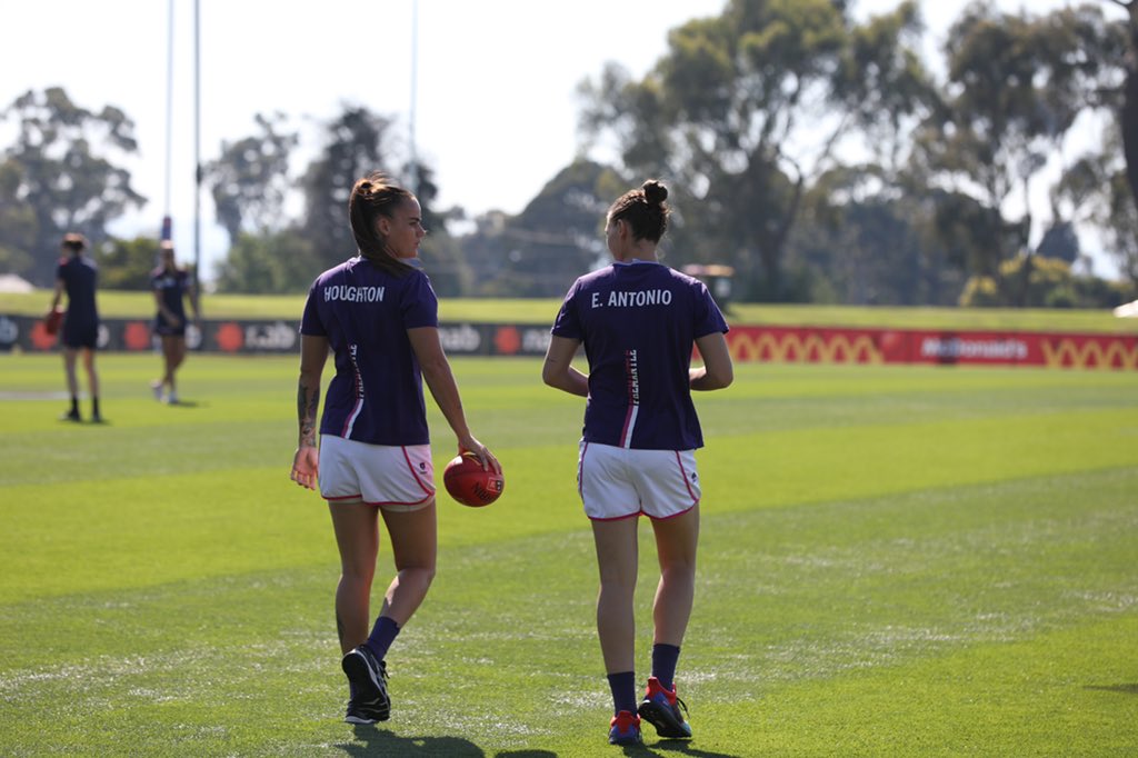 freodockersAFLW's tweet photo. Pre-game ritual for these two π
#FreoFinalsFever #foreverfreo https://t.co/Bd59lhsv1e