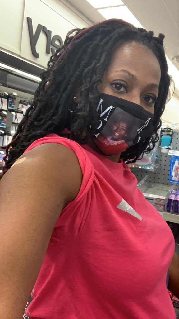 WilsonLashundra's tweet photo. This girl is fully vaccinated!!! Covid-19 is real and it’s deadly. I have chosen to be vaccinated for my family and friends who’ve lost their lives to this horrible virus and for my children, my students, and family! #outsideisopen #mylifematters #fullyvaccinated #covidsucks https://t.co/QthaxmKvlY