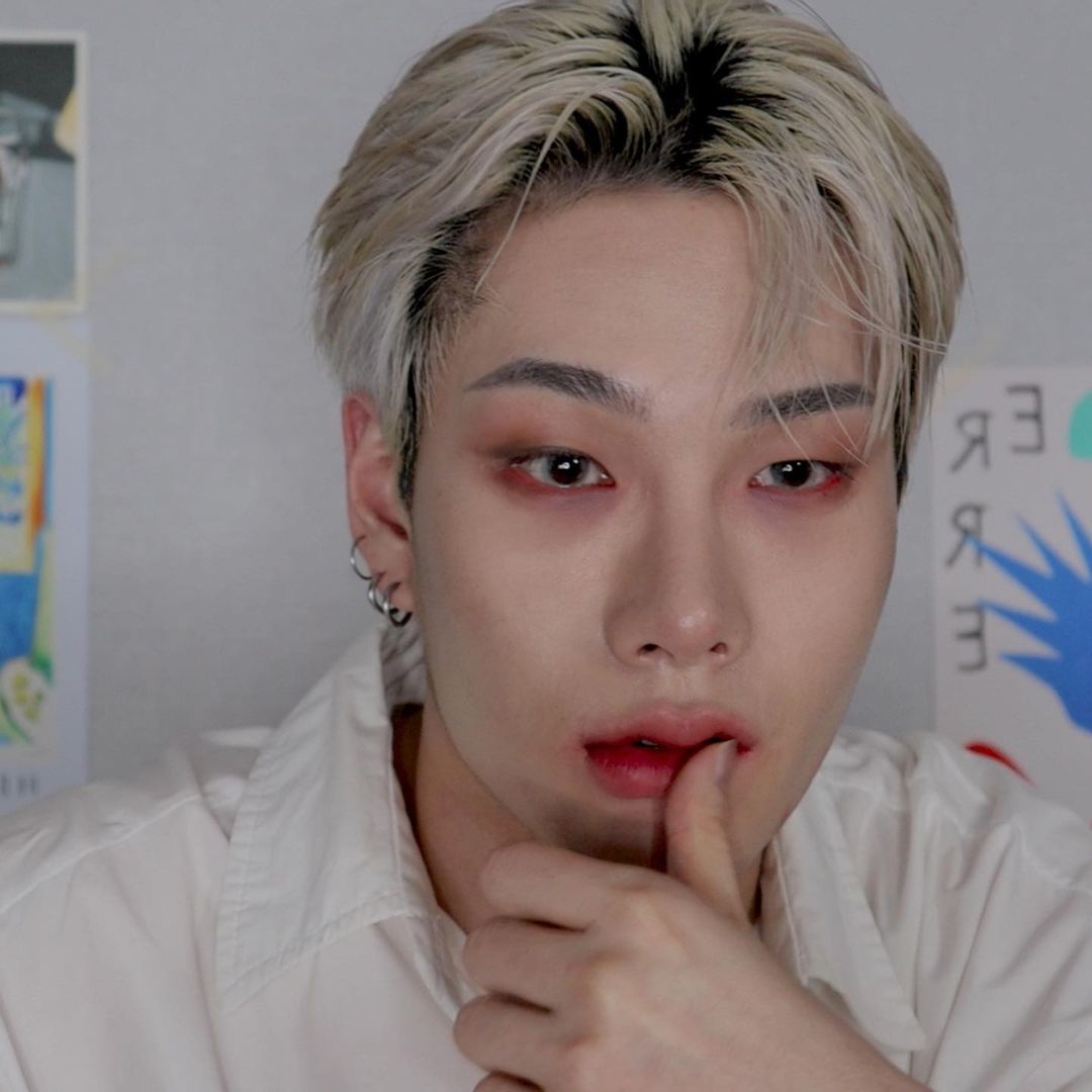 GY96KT's tweet photo. O roleplay de hoje pra festinha da nami é:😇👉😈anjinho corrompido e machucado pela succubus, @GY00BH, até perder as asas (Se é que isso faz sentido em alguma mitologia de anjo). Não me julguem, mas julguem a make. I tried the best I could nela... #GAEMPICS https://t.co/W88QqDXf9z