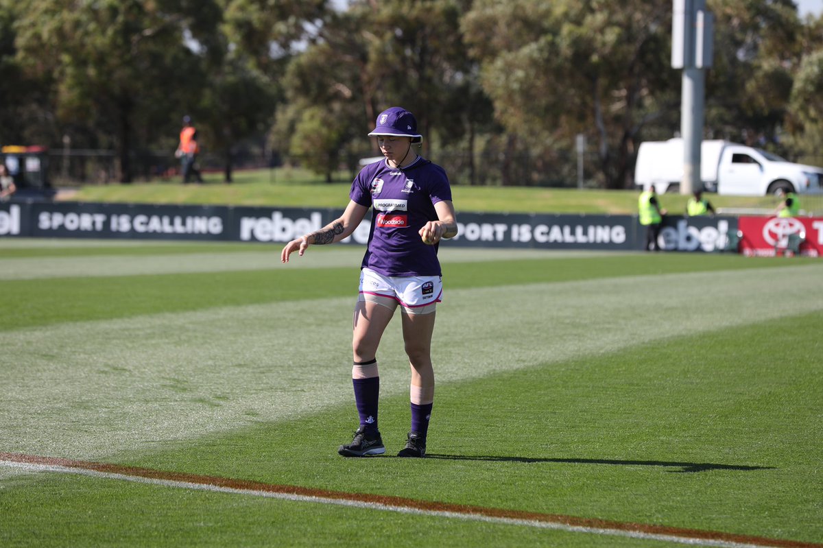 freodockersAFLW's tweet photo. In the zone with Roxy βοΈ
#FreoFinalsFever #foreverfreo https://t.co/Tk2ZPJ0kBh