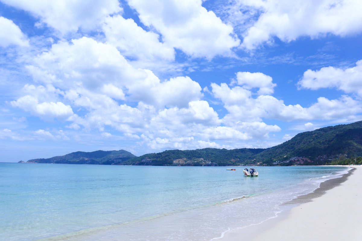 priawprady's tweet photo. ☀️💙 #patongbeach #Phuket https://t.co/18W8uqy8kc