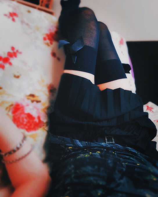 New skirt?^-^
.
#femboy #gay #twink #nsfw #butt #ladyboy #cuteboy #lewd #trans #sissy #trap #stockings
