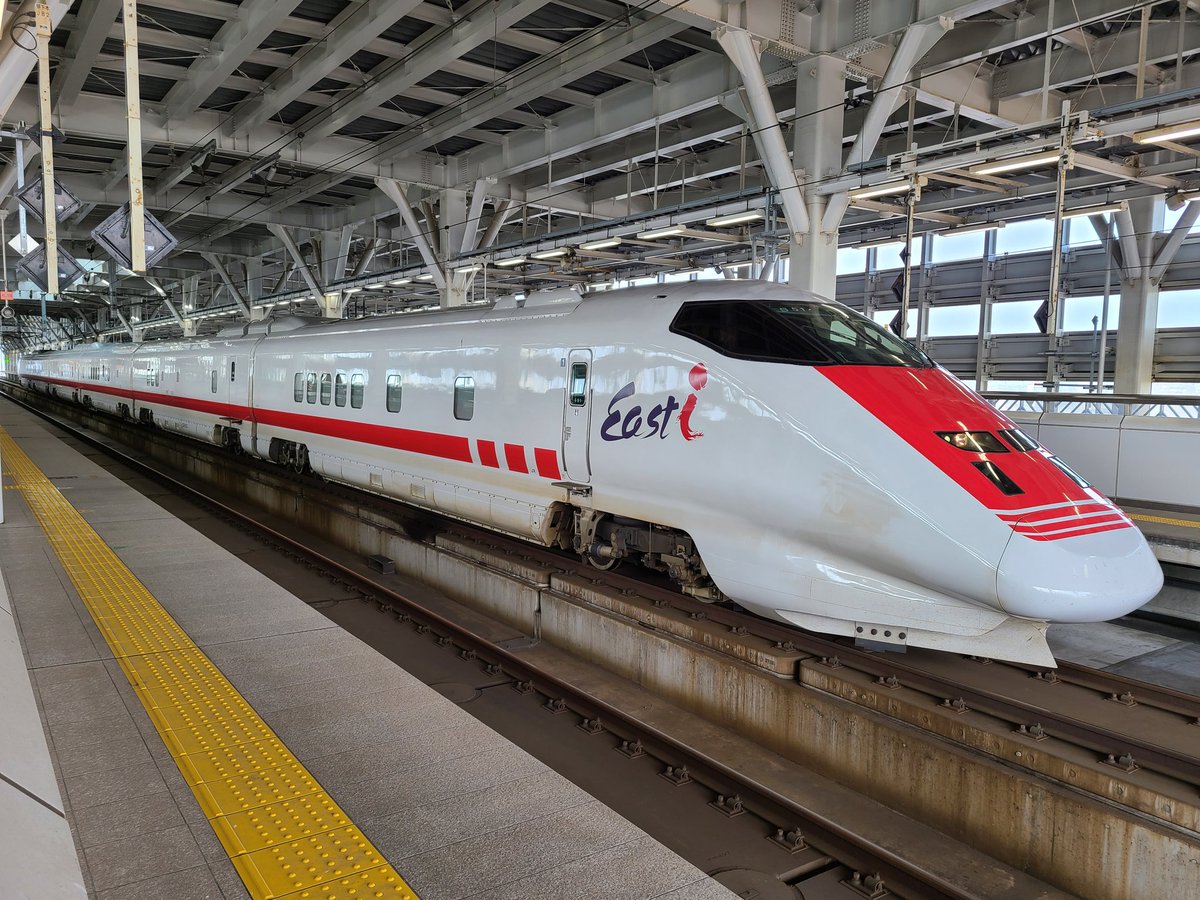 岩手鉄 No 3 21 4 3 土曜日 新青森にてeast Iを撮影しました 本日は新青森駅12番線ホームからの発車でしたので 青森車両基地へと向かわずこのまま白石蔵王に行くと思われます East I E926形s51編成 本線検測3日目復路 北海道新幹線検測 白石蔵王