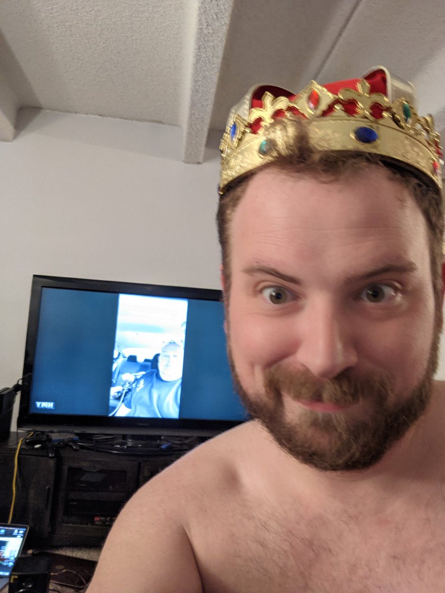 CapnJackBurrows's tweet photo. #ymhlive Two Kings. https://t.co/jqmUrFIkJg