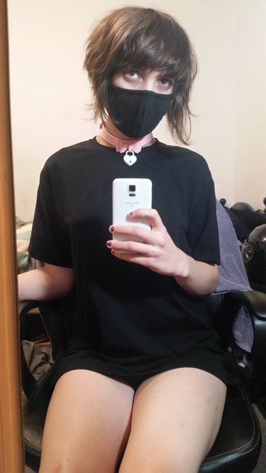 new collar 🌱 #femboy https://t.co/VheKeo4q13<a href="/tag/femboy"class="tags">#femboy</a>