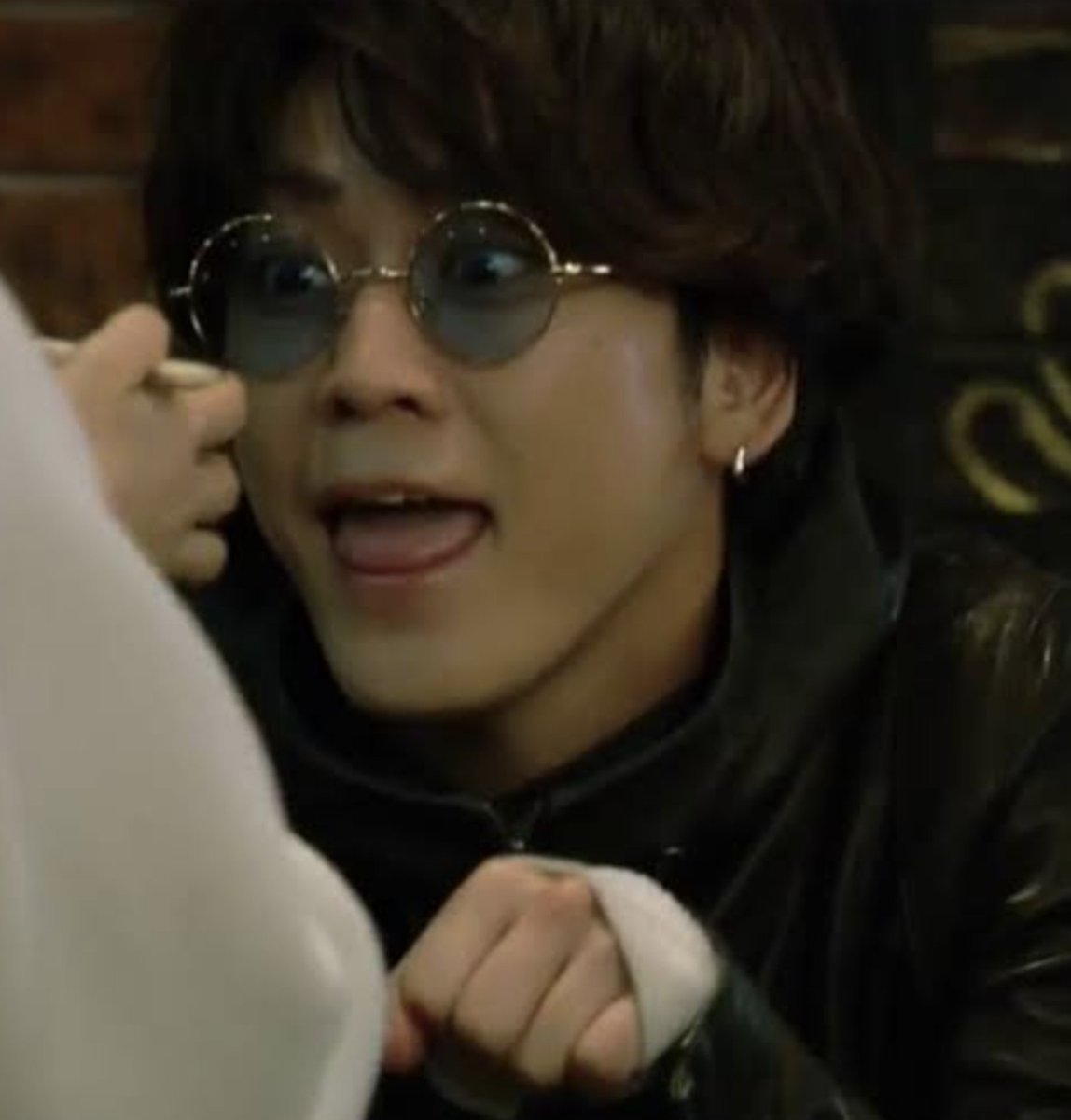 亀梨くんの怪盗探偵山猫続編希望です! こんなにサングラス似合う人は