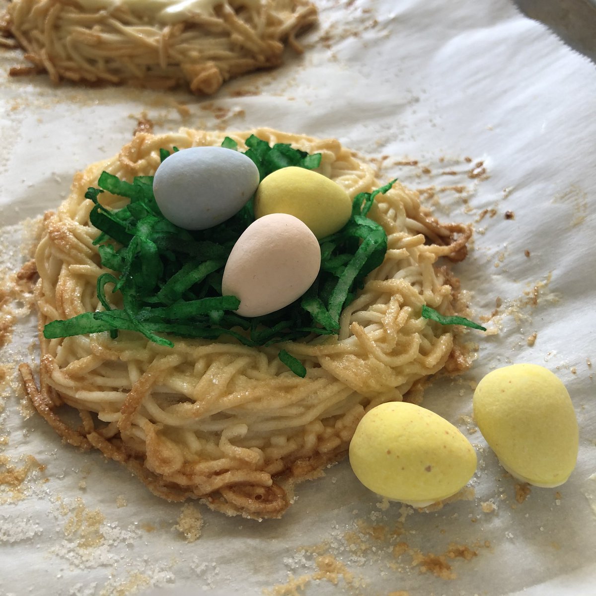 Make Tartlet "Nest" Desserts with Pie Dough For Spring, Fridays with Flora Episode 109
youtu.be/Pa_TKynTTH8