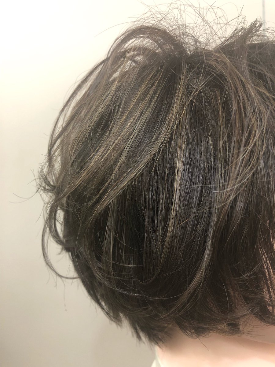 s2daisy1's tweet photo. 脱白髪染め ハイライト 白髪ぼかしカラー カラーモデル 無料 

カラーモデル、サロンモデルを募集させていただいてます！少しでも興味があればDMよろしくお願いします！ https://t.co/UtyheGnfl3