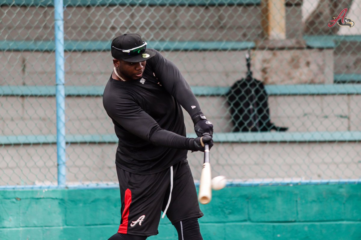 elaguilabeisbol's tweet photo. Día 2️⃣ de la #PretemporadaÁguila: ✅ 

#MeVerásVolver https://t.co/Mb0OZvZ9jJ