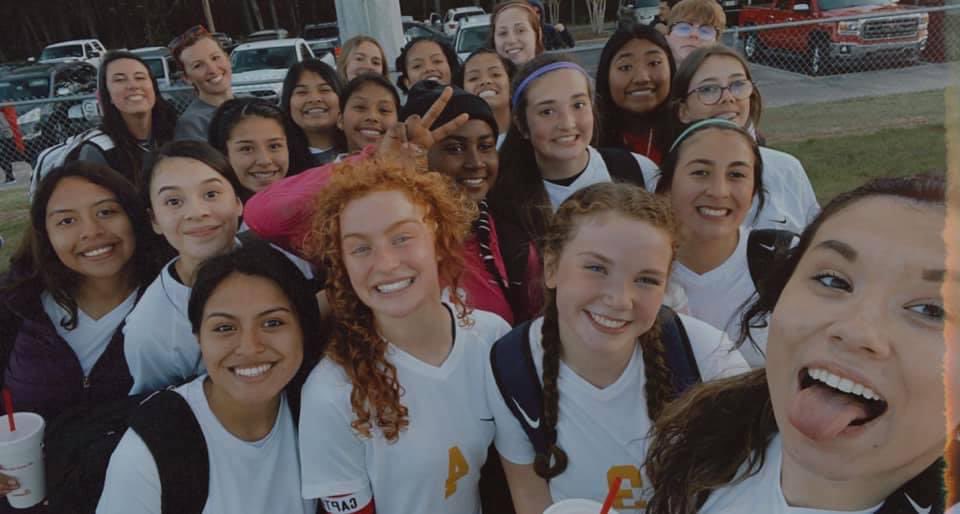 OLDGOLDSPORTS's tweet photo. Hey! Hey! Your Oxford Girls Soccer Team will be playing in the finals of the county tournament tomorrow morning at 11:00am! https://t.co/S9mfhLJUjD