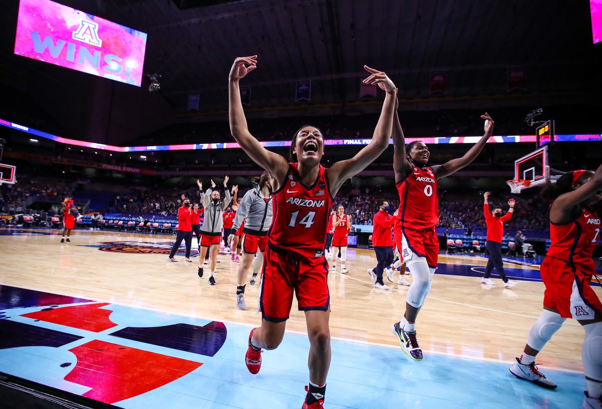 BearDownPhotogs's tweet image. We’re going to the NATIONAL CHAMPIONSHIP!! #BearDown #WFinalFour @ArizonaWBB