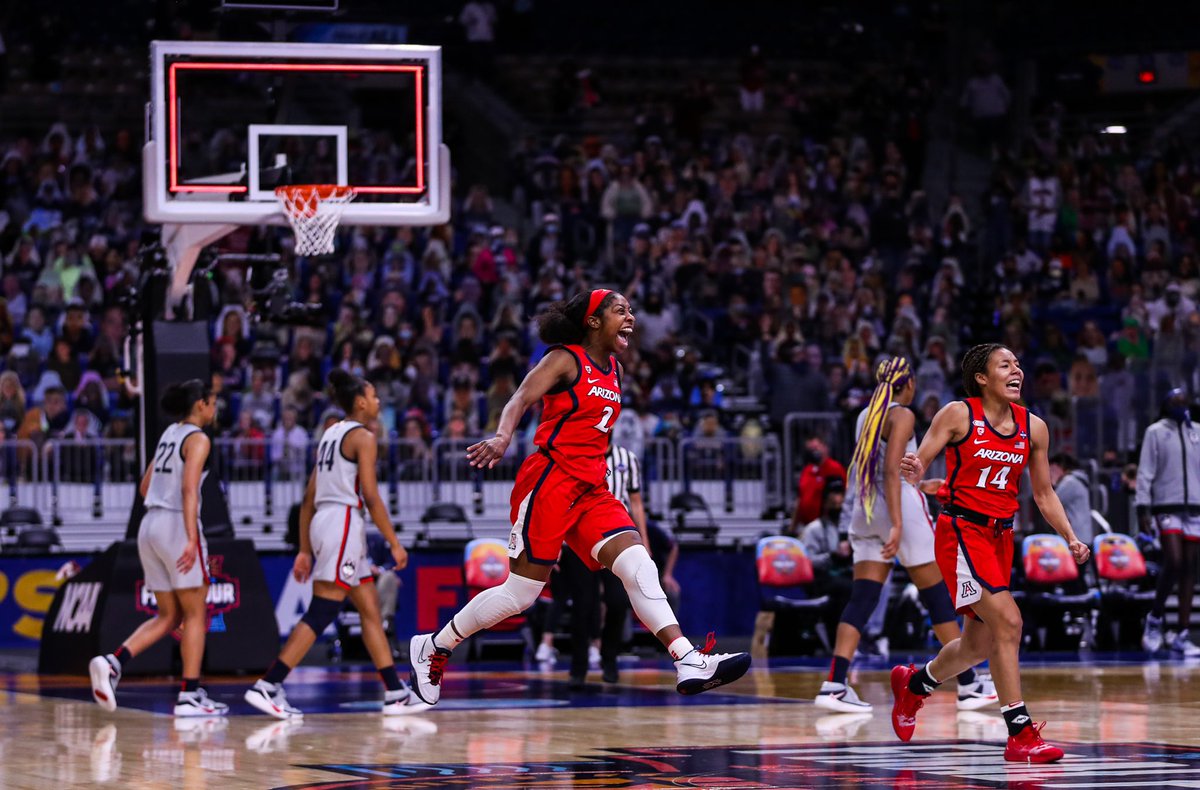 BearDownPhotogs's tweet image. We’re going to the NATIONAL CHAMPIONSHIP!! #BearDown #WFinalFour @ArizonaWBB