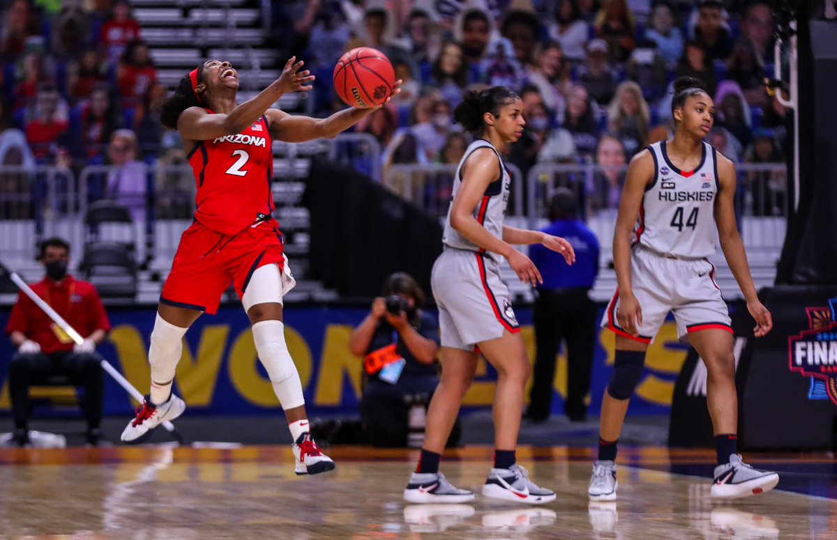 BearDownPhotogs's tweet image. We’re going to the NATIONAL CHAMPIONSHIP!! #BearDown #WFinalFour @ArizonaWBB