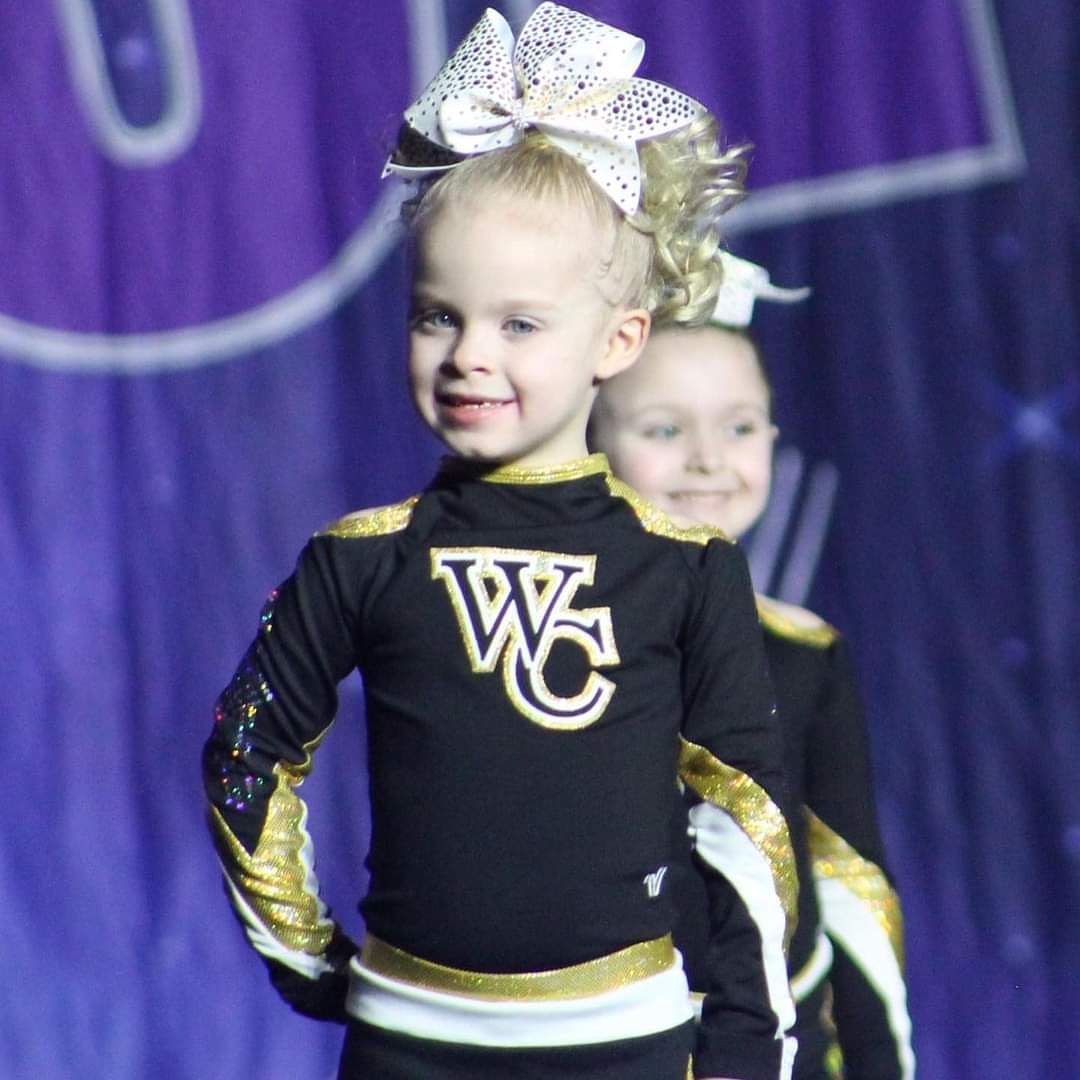 WorldCupOhio's tweet photo. -The sparkle only a STAR can bring🌟
Best wishes to our teams competing at Americheer. We can't wait to see you SHINE‼
A new season is up ahead, stay tuned. 🖤💛🚾😎
#WeAreWorldCup #StarsAlwaysShine #notdoneyet #Americheer #newseason https://t.co/QH3w1T3EKP