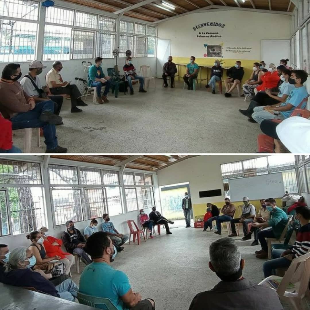 comunacolmenaa1's tweet photo. Desde la comuna colmena andina nuestros parlamentarios comunales recibimos la visita del Dip de la AN @WillyMedina_SC y al Dip del CLET @FanderMartinez  para la discusión del proyecto de ley de ciudades comunales @NorisHerrerar @PSUVTachira @Juntosxtachira1 @tachira_gmas https://t.co/y0jB1jW16W