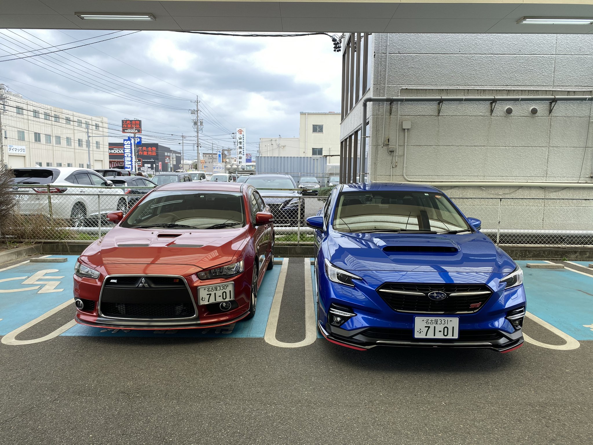 Azu レヴォーグ 本日 レヴォーグ Vn5 Stiスポーツ 納車されました スバル乗り レヴォーグ乗りの皆さんよろしくお願いします T Co Xekg7tttto Twitter