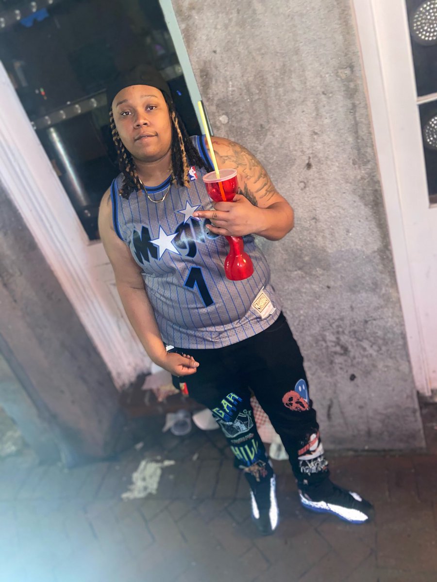 HoldIt_HOE's tweet photo. For all this stunning Iβll forever be immortalized π #Hardaway #almost24 #holidayszn π₯³ #freemybrothers https://t.co/XrwH5YQY0b