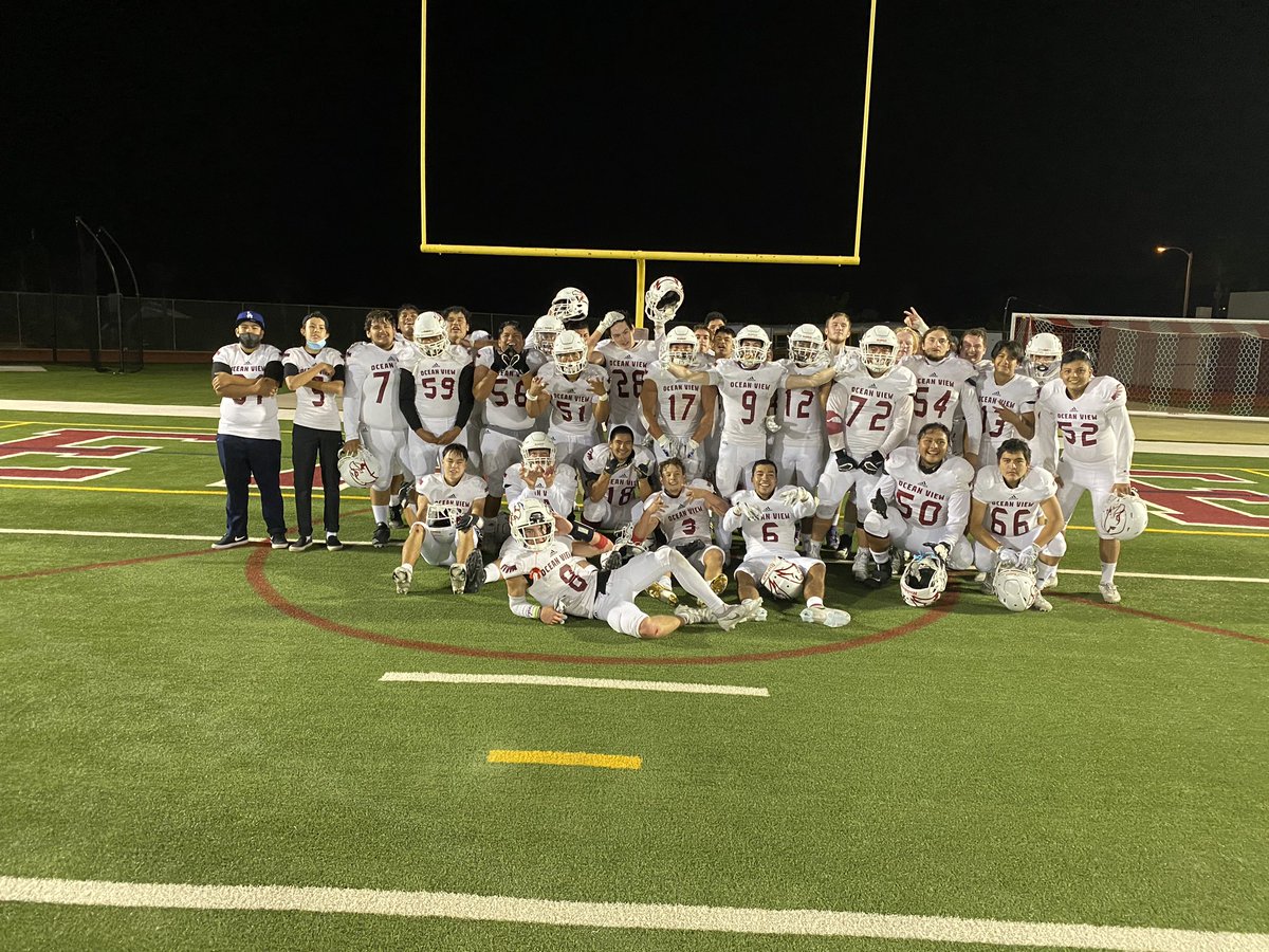 Amazing comeback from my guys!! Down 21-0 at half and scored 28 unanswered points in second half! We went 10 quarter without scoring a point and finally got it to click!  #rivalontheclock <a href="/ProfessorTurner/">Andrew Turner</a> <a href="/mjszabo/">Matt Szabo</a> <a href="/ocvarsityguy/">Dan Albano</a> <a href="/SteveFryer/">Steve Fryer</a> <a href="/DavidDelgado_OC/">David Delgado🇪🇨</a>