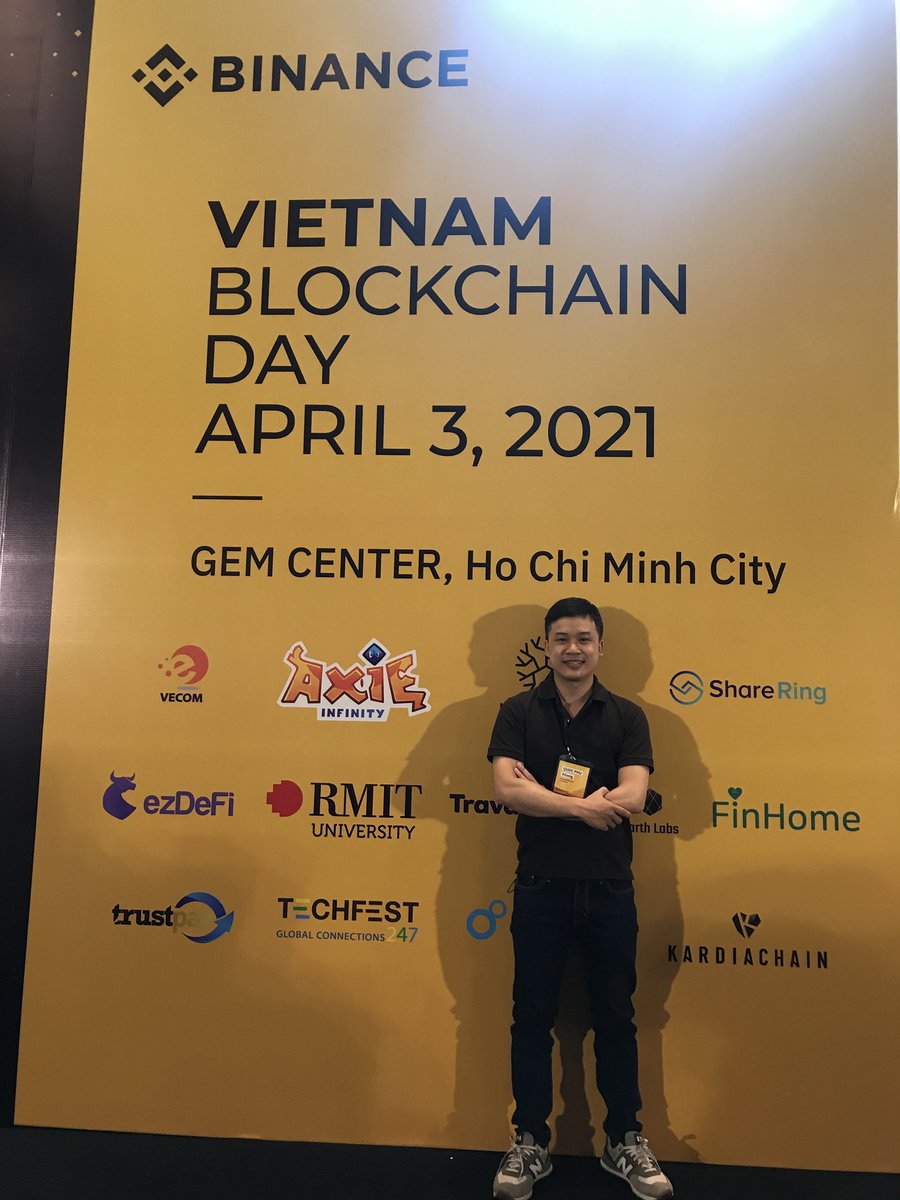 TheRealTimBos's tweet photo. It's great to see @ShareRingGlobal engineering lead Phu presenting at the @binance Vietnam Blockchain Day today! https://t.co/2wl93f3fs9