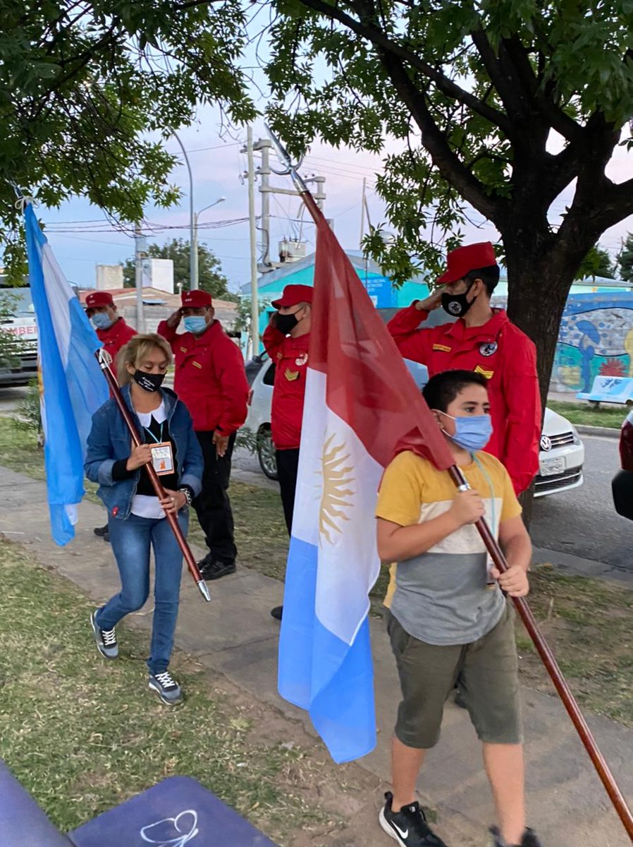 Agustin3766's tweet photo. Gracias al Cv Patricio Este por la invitacion juntos  a cumpas al acto en homenajes a  nuestros ex combatientes y a quienes entregaron su vida en la defensa de la Patria en la Guerra de Malvinas. Respeto, gratitud y admiración hacia ellos. 🇦🇷✨ https://t.co/1XGk2PVvWR