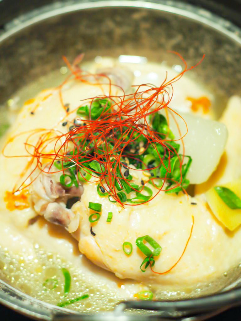 msbrewing_1st's tweet photo. 道産鶏手羽先と大根のトロトロ塩煮
¥880

最近暖かい日が続いていましたが
今日明日は気温も低く！
これから雨が降るそうなので…

つきたい本店のほっこりフードで
身も心もあったまっていきませんか？

柔らかい鶏と大根の旨味を
ご堪能いただけます😊 https://t.co/tqZF3DoSnw