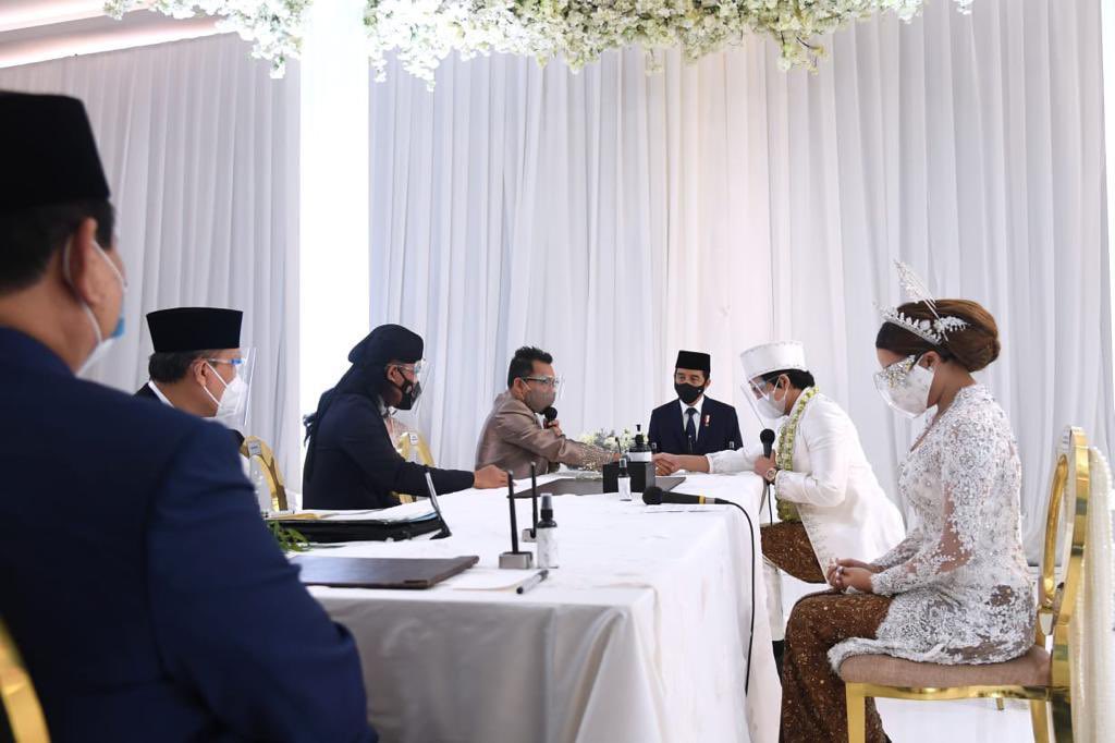 KemensetnegRI's tweet image. Presiden Joko Widodo dan Ibu Negara Iriana Hadiri Akad Nikah Aurel dan Atta

setneg.go.id/baca/index/pre…

Foto: Lukas - BPMI Setpres