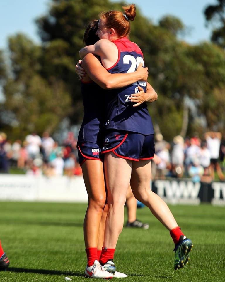 dublinladiesg's tweet photo. Reminder to tune into @SportTG4 later today at 5:30pm to catch all the action from this mornings @aflwomens QF between @MelbourneAFLW &amp; Fremantle 💪🏻

Image credit Melbourne FC 📸

@Lauren_MageeR @NiamhoMc @Goldieface #UpTheDubs #COYGIB https://t.co/TEezQcGtpR