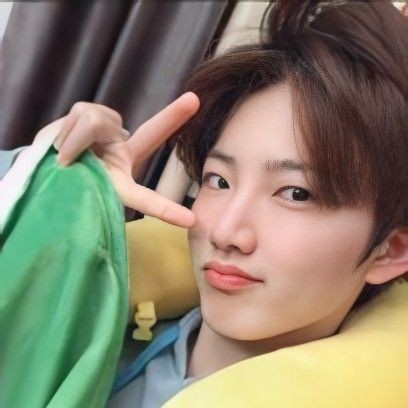 tae tweet media