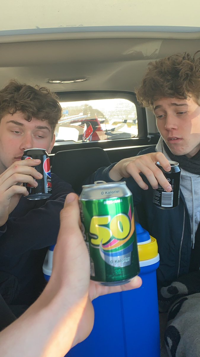 pelskiiiii's tweet photo. På vej til årets første cykelløb. @PoulHolten @THEGOAT358 https://t.co/w2bM477kmx