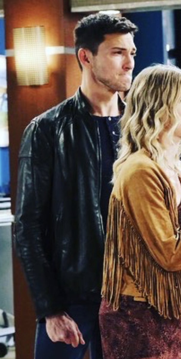 TeamRobWilson's tweet photo. Ok Claire friends don’t get mad at me BUT y’all know I had to zoom in on this sadness. 🥺🥺🥺🥺🥺🥺
Biting his lip to stop from bursting into tears?!?!?
😭😭😭😭😭😭😭😭😭😭
Don’t worry we will cry for you! Poor Benny Boo!
#TeamRobWilson #Days #ImNotCrying #YourCrying https://t.co/rqe2IMYFvD