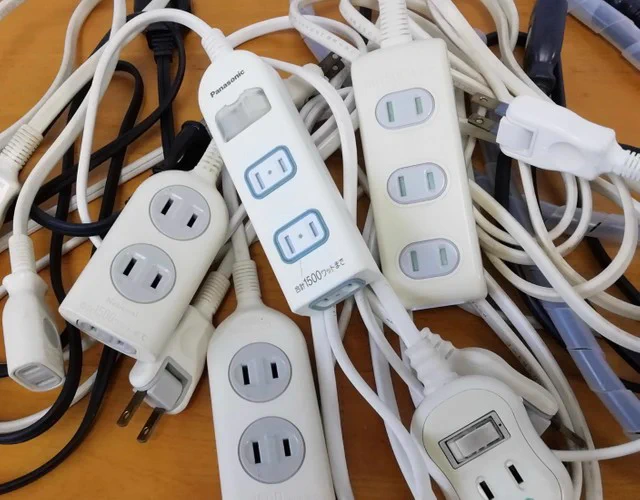 電源タップにも寿命があることが判明！長く使い過ぎている方、なんと交換目安は3～5年だそうです！！