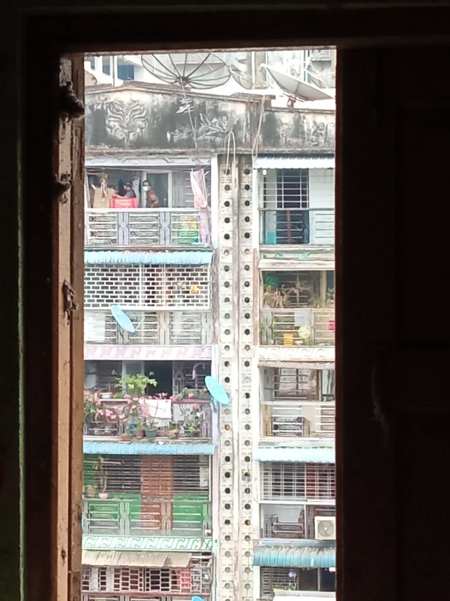 nslwin's tweet photo. Yuzana Plaza, Yangon:

Terrorists (#Myanmar security forces) looted from the shops at Yuzana Plaza and raided the houses near the plaza.
 
#WhatsHappeningInMyanmar #Apr3Coup
#MilkTeaAlliance #AntiFascistRevolution2021 https://t.co/UfiIEUw7q0