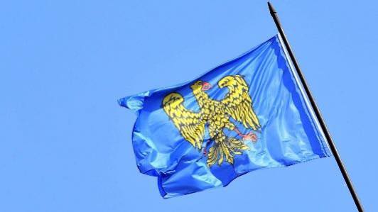 3 APRILE - FESTA DELLA PATRIA DEL FRIULI 

Il 3 Aprile 1077 decretò la nascita dello Stato Patriarcale friulano, l’istituzione che riunì fino al XV secolo il Friuli e molti altri territori in un unico organismo statuale, che per l’epoca raggiunse forme di organizzazione civile mo