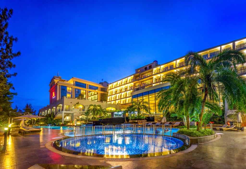 KigaliMarriott's tweet photo. Kick back and relax in this serene beauty of nature and a perfect setting for family bonding time. 

Book 2 rooms and get 50% off the second room. T&amp;C Apply! 
For more info; https://t.co/lYWyfEiprE

#kigalimarriott #familyoffer #eastersunday #staycation #visitrwanda #RwOT https://t.co/q7sxsLWChN
