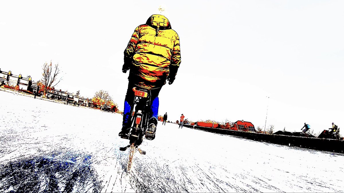Mondainityspeak's tweet photo. #Explosion #Filter - #Iceskating in the #Netherlands, big #canals, packed with people, on buke as well. See GoPro view, ans experience Holland, houseboats, crazy Dutch and the frozen waters. 
In filter mode!

https://t.co/VeYY4FHSm7 via @YouTube https://t.co/zOmNQk0Kl3