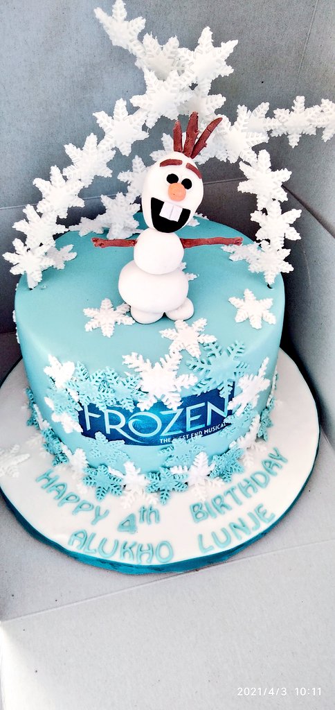 iTukela's tweet photo. Thank you SOOO much @MatoniG for this amazing cake for my daughter's 4th birthday. ❄☃️❄  

Me, I Love It! https://t.co/R2j10KlGtX